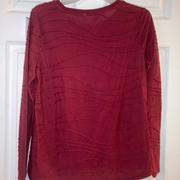 Simply Vera Textured Long Sleeve Shirt - Picture 2 of 3
